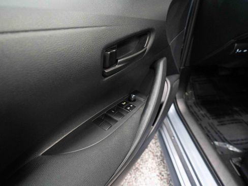 Used 2024 Toyota Corolla LE FWD image 7