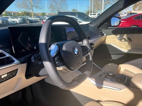 Certified 2025 BMW 330i Sedan w/ Convenience Package image 15