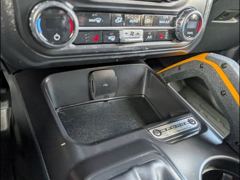 Used 2024 Ford Bronco Badlands image 20