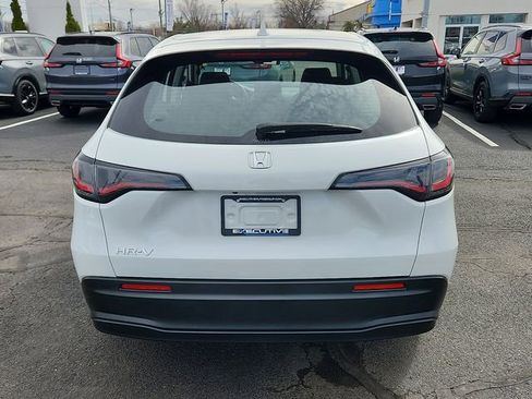 Used 2023 Honda HR-V LX image 5