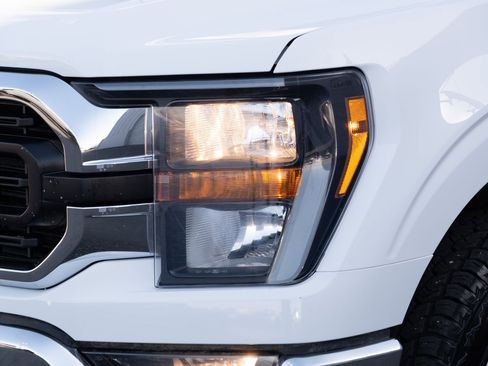 Used 2023 Ford F150 XLT w/ Trailer Tow Package image 17