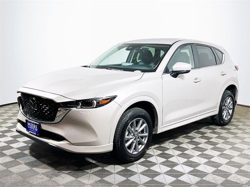 Used 2025 MAZDA CX-5 AWD 2.5 S w/ Select Package image 3