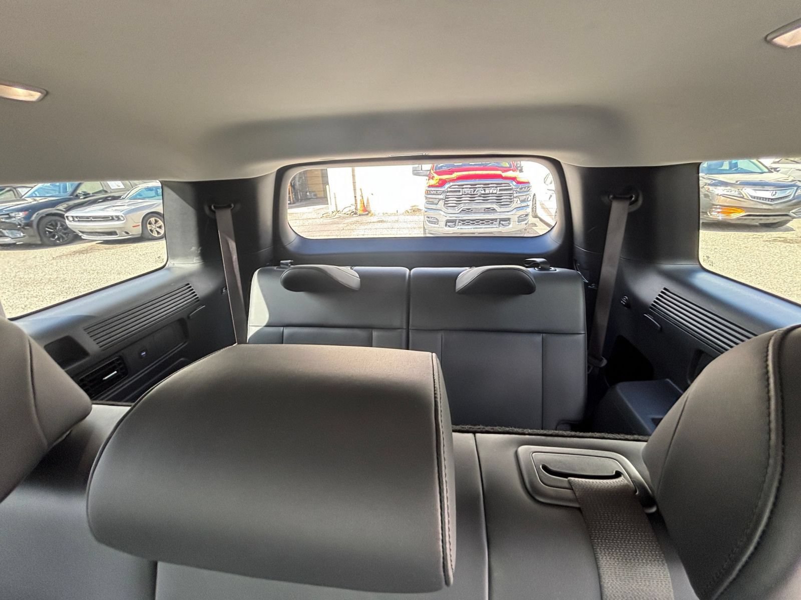 Used 2026 Hyundai Santa Fe SEL FWD image 30