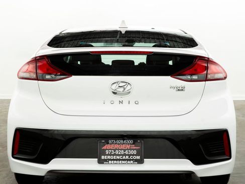 Used 2018 Hyundai Ioniq Blue image 11