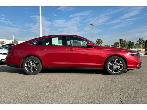 Certified 2023 Honda Accord EX image 7