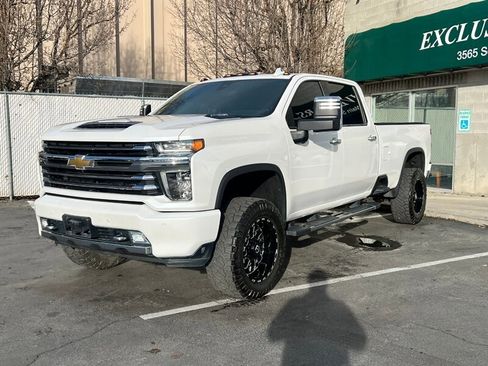 Used 2020 Chevrolet Silverado 3500 High Country w/ Z71 Off-Road Package image 3