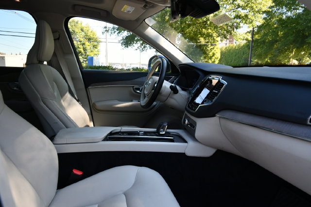 Used 2023 Volvo XC90 T8 Plus w/ Protection Package Premier AWD/4WD image 30