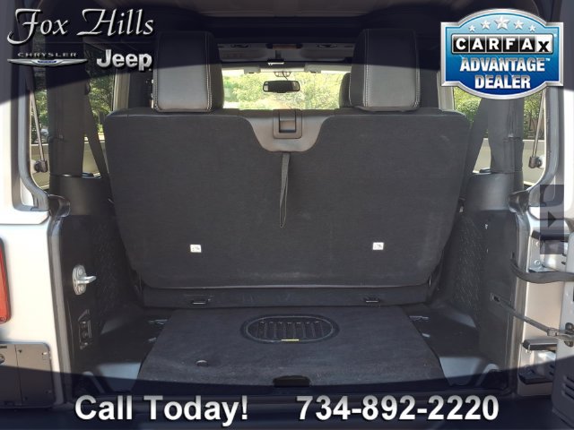 Used 2016 Jeep Wrangler Rubicon AWD/4WD image 10
