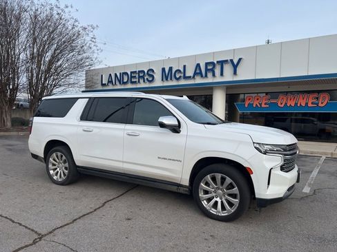 Used 2022 Chevrolet Suburban Premier image 1