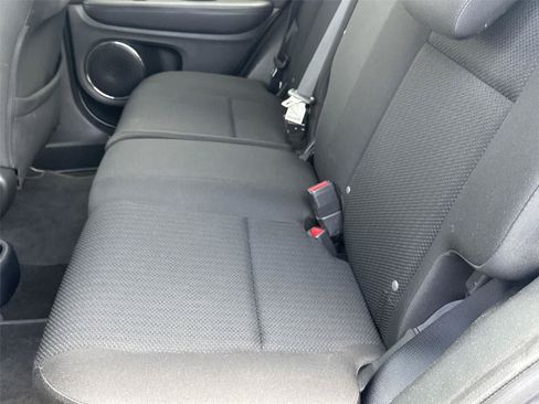 Used 2018 Honda HR-V EX image 16