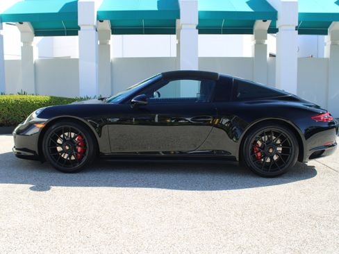Certified 2019 Porsche 911 Targa 4 GTS image 2