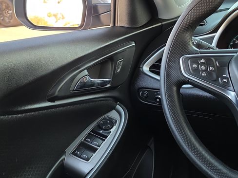 Used 2024 Chevrolet Malibu LT image 27