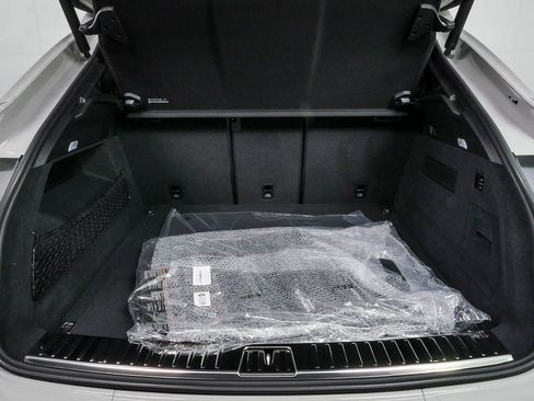 New 2026 Porsche Cayenne GTS AWD/4WD image 33