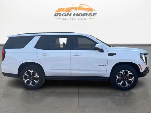 Used 2025 GMC Yukon AT4 Ultimate AWD/4WD image 4