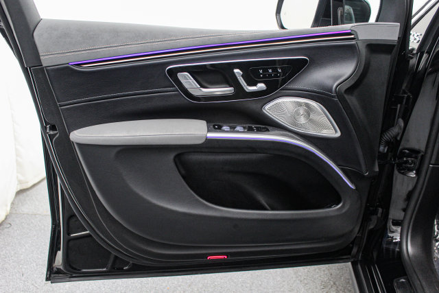 Used 2023 Mercedes-Benz EQS 450+ 4MATIC SUV image 12