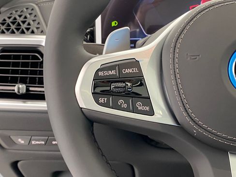 New 2026 BMW X5 xDrive50e image 18