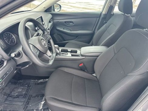 Used 2025 Nissan Sentra S image 9