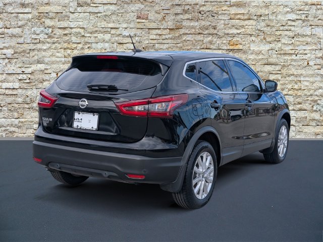 Used 2021 Nissan Rogue Sport S FWD image 7