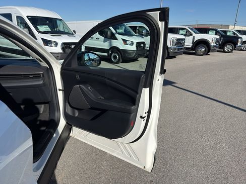 Used 2025 Ford Mustang Mach-E Select w/ Comfort Package Lite image 15