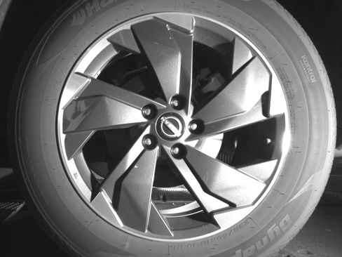 Used 2025 Nissan Rogue SV image 14