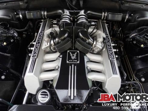 Used 2005 Rolls-Royce Phantom Sedan image 24