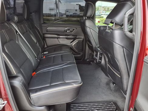 Used 2022 RAM 1500 Limited AWD/4WD image 17