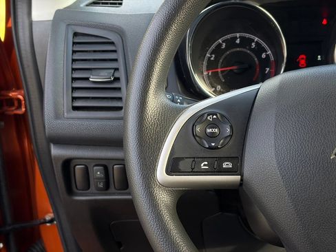 Used 2022 Mitsubishi Outlander Sport ES AWD/4WD image 16