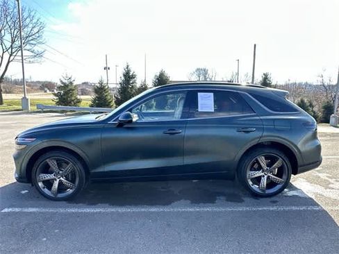 Used 2023 Genesis GV70 3.5T Sport w/ Sport Prestige Package image 2