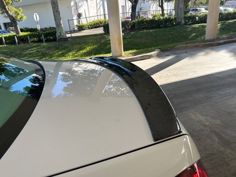 Used 2019 Mercedes-Benz S 560 Sedan w/ Premium Package image 19