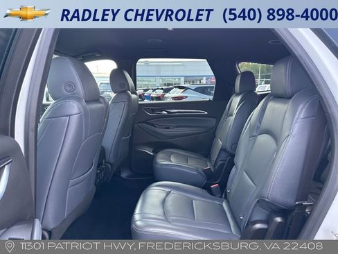 Certified 2024 Buick Enclave Premium image 19