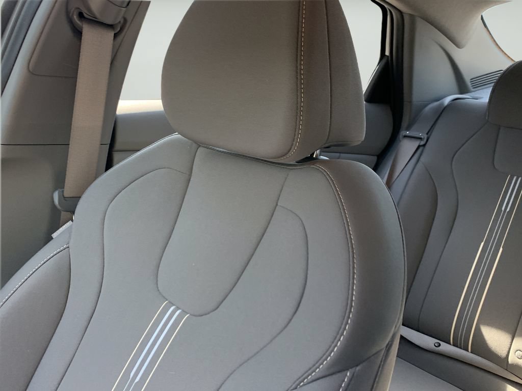 Certified 2023 Hyundai Elantra SEL FWD image 45