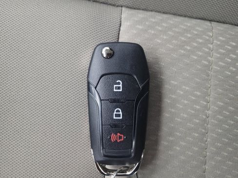 Used 2019 Ford EcoSport S image 32