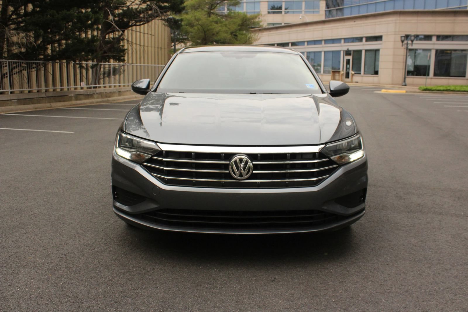 Used 2021 Volkswagen Jetta R-Line FWD image 3