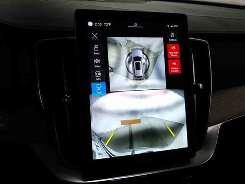 New 2025 Volvo XC90 T8 Plus w/ Protection Package Premier image 23