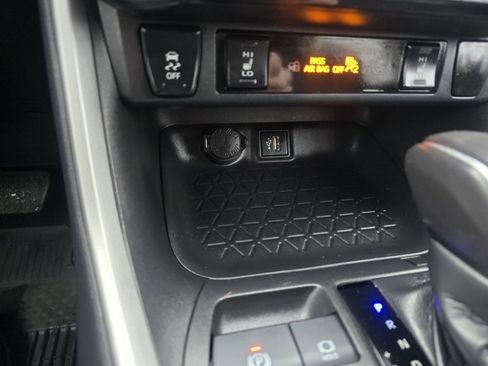 Certified 2023 Toyota RAV4 SE image 24