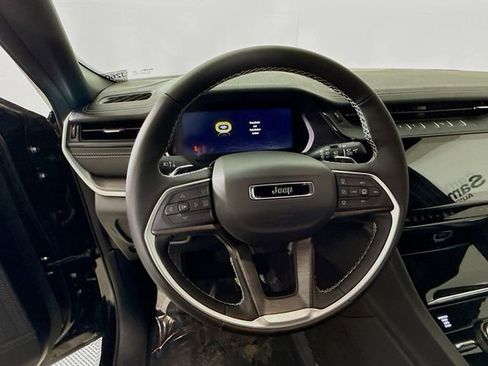 New 2026 Jeep Grand Cherokee L 4WD image 11