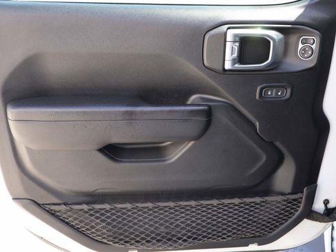 Used 2021 Jeep Wrangler Sport S AWD/4WD image 7