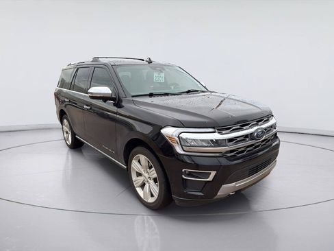 Used 2024 Ford Expedition Platinum AWD/4WD image 6