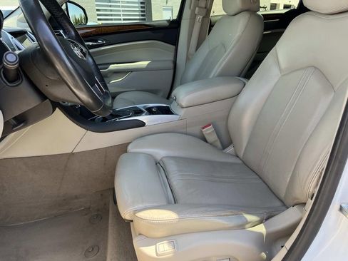 Used 2013 Cadillac SRX Performance image 22
