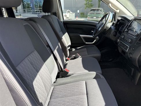 Used 2023 Nissan Titan SV image 24
