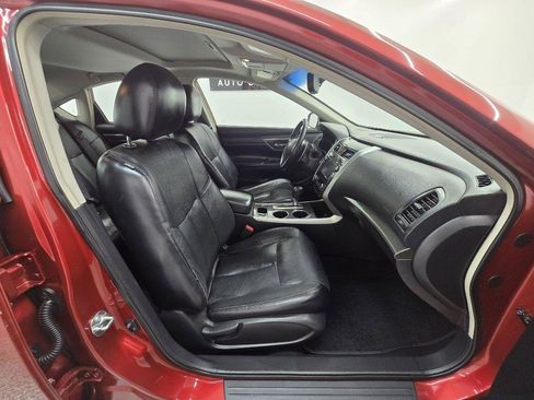 Used 2013 Nissan Altima 3.5 SL w/ Technology Pkg FWD image 24