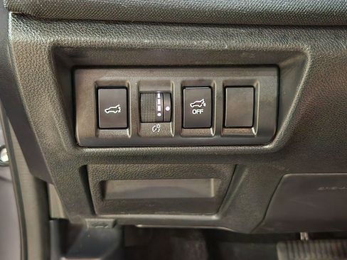 Used 2022 Subaru Outback Premium AWD/4WD image 42