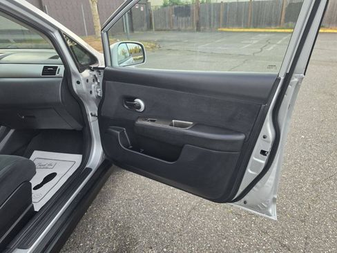 Used 2011 Nissan Versa 1.8 S w/ PWR Plus Pkg FWD image 27