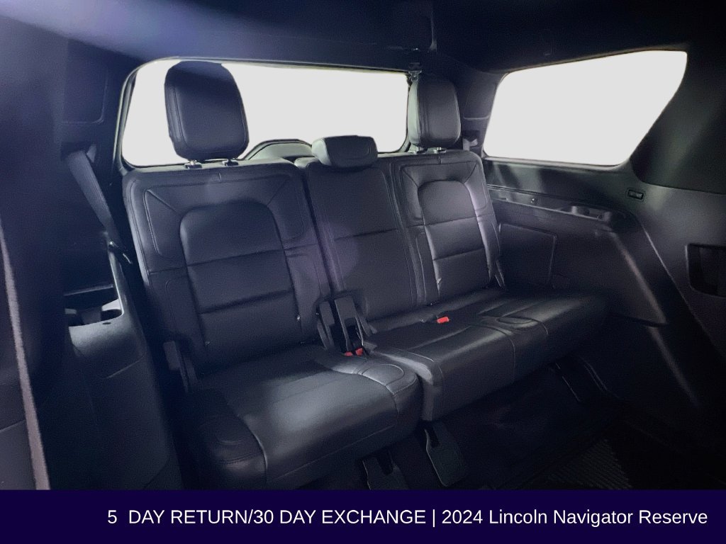Used 2024 Lincoln Navigator Reserve AWD/4WD image 33