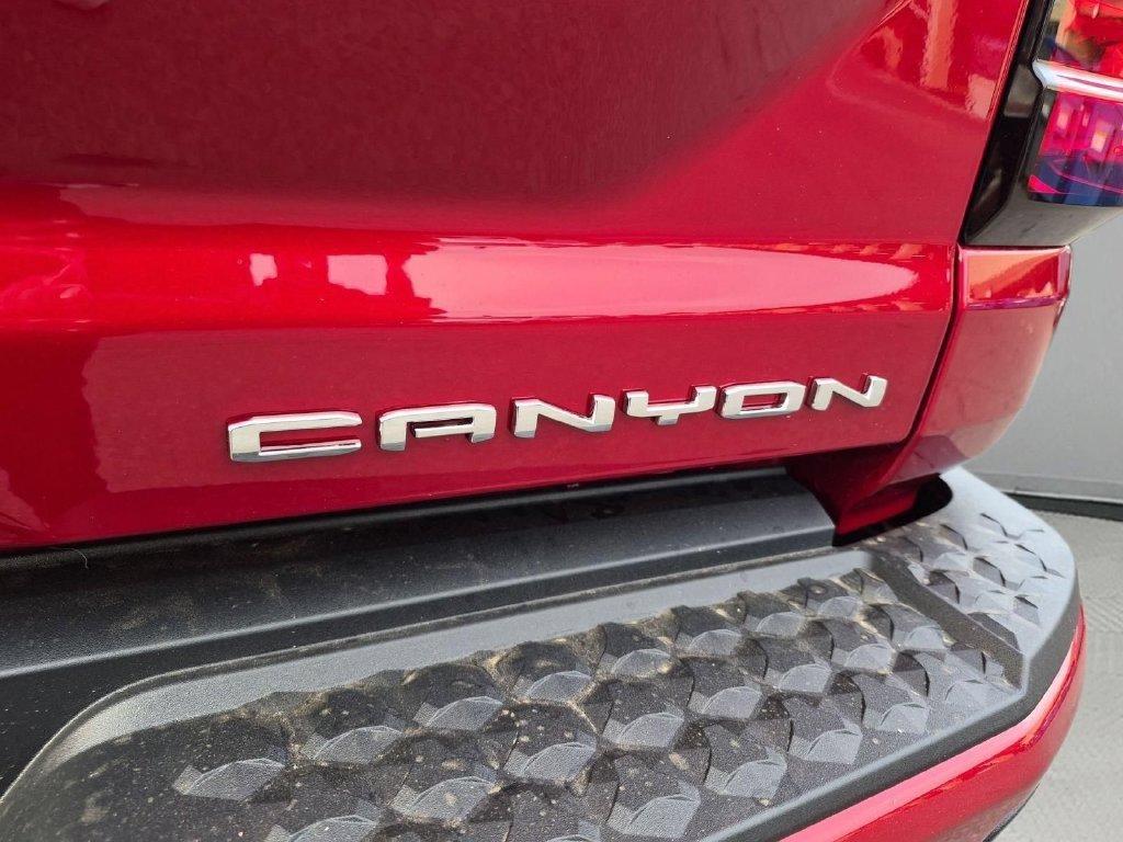 New 2026 GMC Canyon Denali AWD/4WD image 31