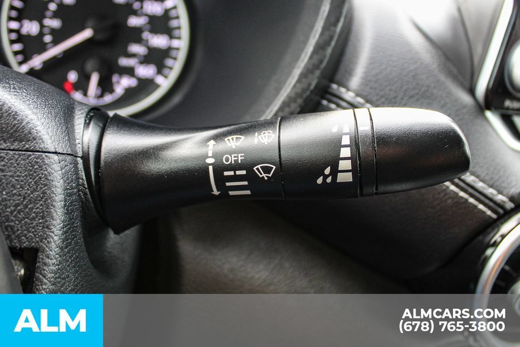 Used 2024 Nissan Sentra SV FWD image 29