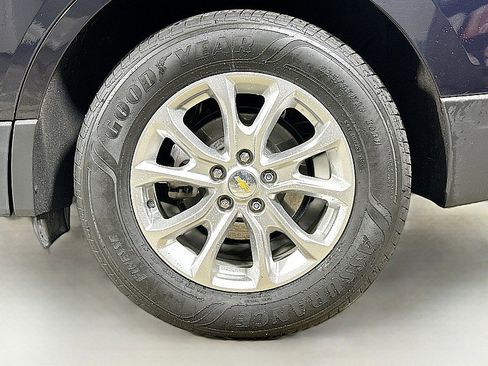 Used 2021 Chevrolet Equinox LT image 30