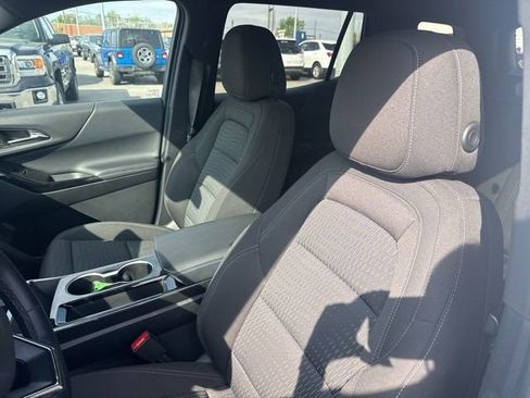 Used 2025 Chevrolet Equinox LT image 12