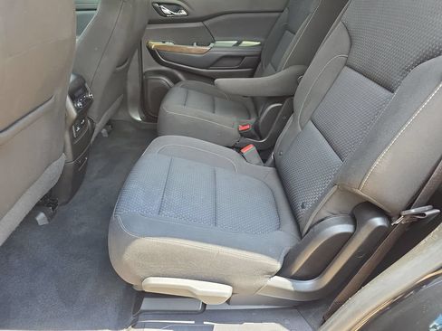 Used 2022 GMC Acadia SLE w/ Driver Convenience Package FWD image 15