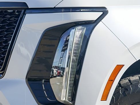 New 2026 Cadillac Escalade Platinum Sport w/ LPO, ONYX Package image 3